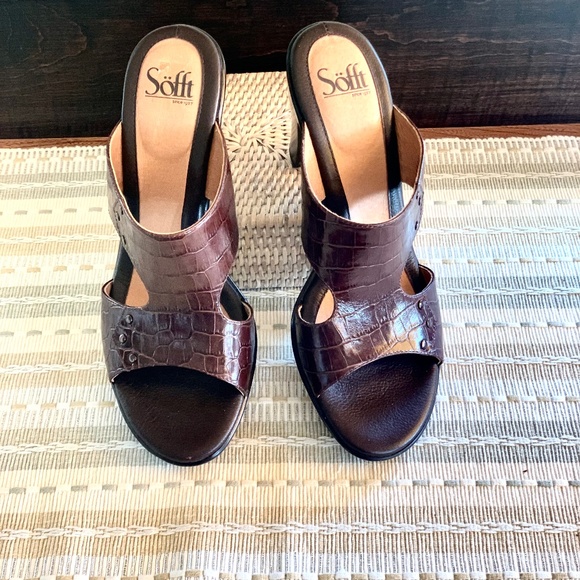 🔥NeW🔥 NIB‼️ Söfft Croc-embossed leather slide sandals - Size 7.5 ✨✨✨ - Picture 5 of 13